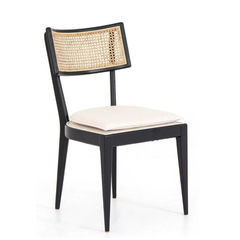Comfort sitting ratten chair