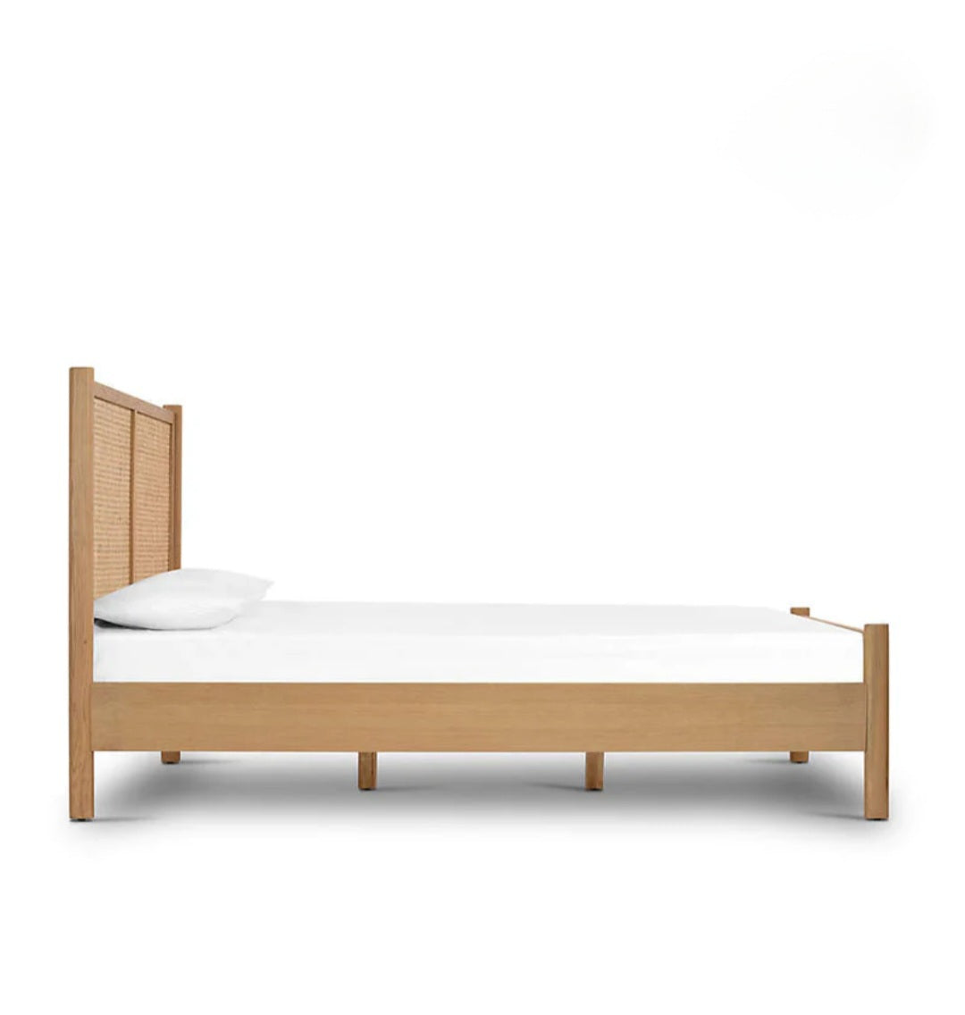 SILTOG MANGO WOOD RATTEN DOUBLE BED